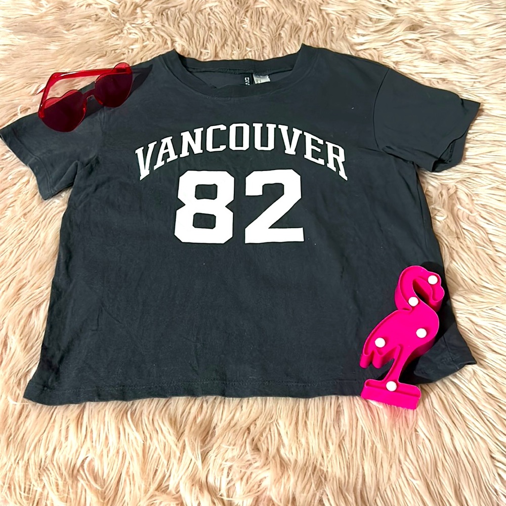 Grey Vancouver crop top